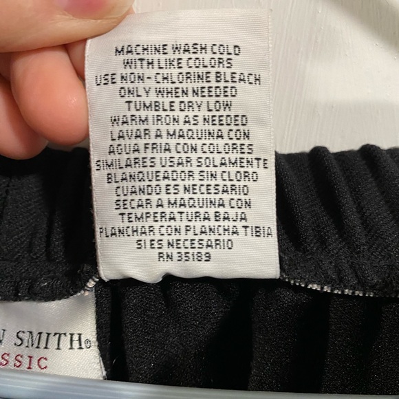 Jaclyn Smith long Black Skirt - Picture 5 of 5